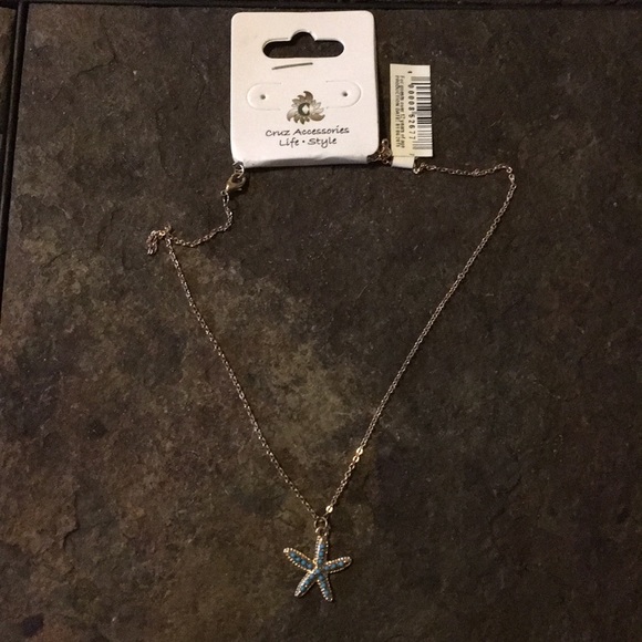 Cruz accessories - Starfish Necklace - Picture 3 of 3